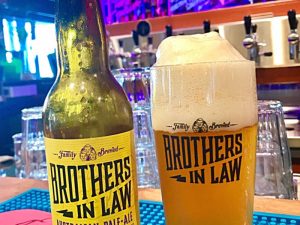 nectar-utrecht-pils-bier-brouwerij-nederland-streekbier-amsterdam-bil-brewing-brothers-in-law-sfeer-02