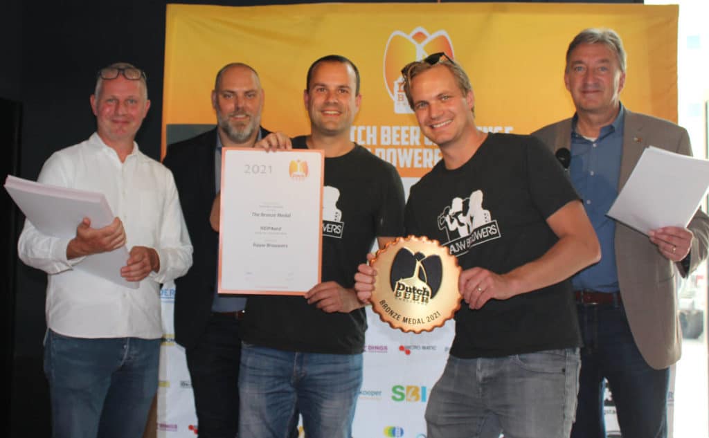 5. Ons paradeNEIPAardje valt in de prijzen 5. Ons paradeNEIPAardje valt in de prijzen