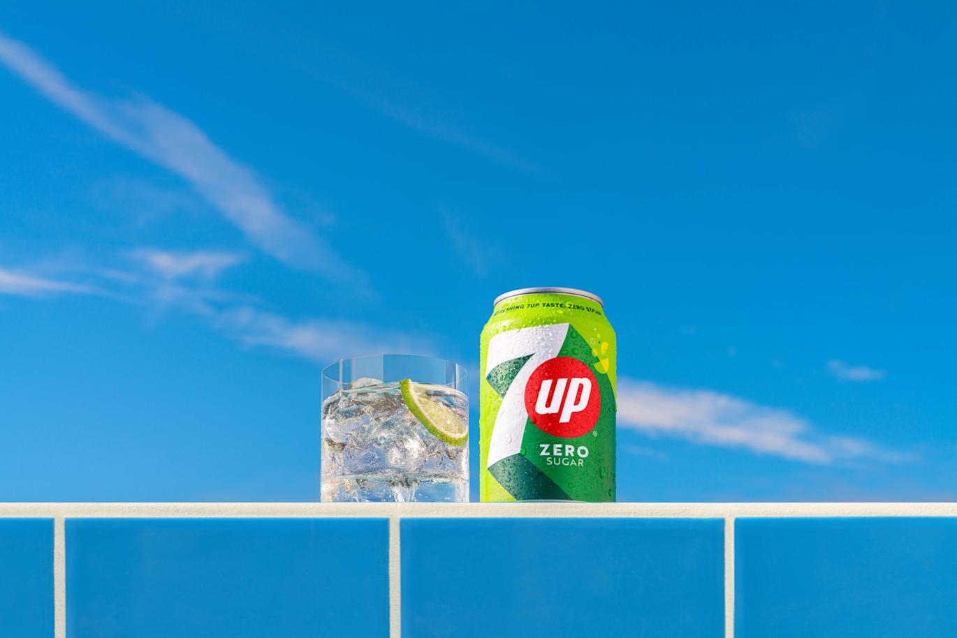 2023_7UP_Photography_LiveAction_Sky_ZeroSugar_StubbyCan_B